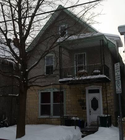3 Bedroom, 2 Bathroom Centretown Apartment for Rent (542 Bay St)
$2,250
Centretown 3 Bedroom, 2 Bathroom Centretown Apartment for Rent (542 Bay St)
$2,250
Centretown