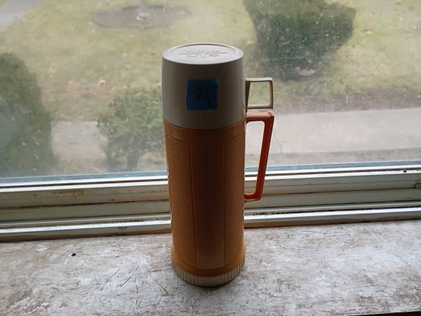 Vintage thermos bottle 1