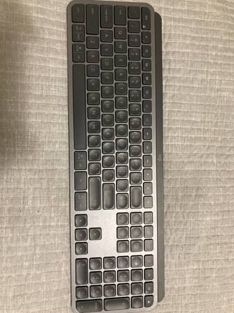Logi Keyboard Wireless 1