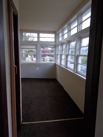 $1,199 / 2br - Casa adosada de 2 dormitorios (Halethrope)63694609808257122