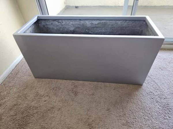 Fibreglass Planter Box - Silver 1