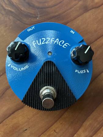 Fuzz Face Mini Distortion Pedal - Dunlop FFM1 Silicon 1