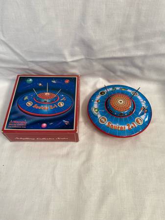 Schylling Collector’s Saucer Z-1 Toy 1