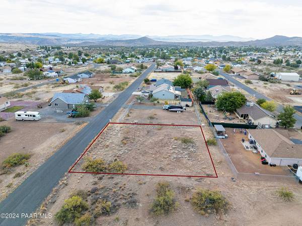 $33,000 Lot with Approved plans (Mayer)63674775026177122