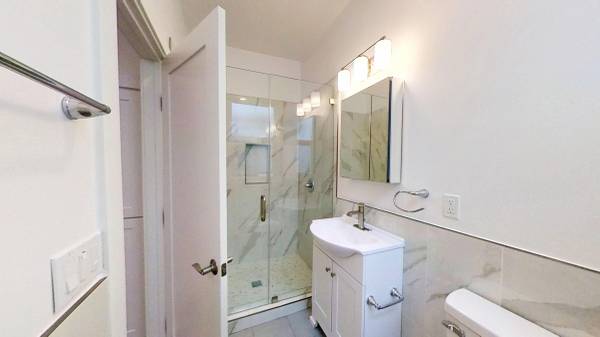 $2,995 / 370ft2 - Bright Newly Renovated Studio (mission district)63884005118337121