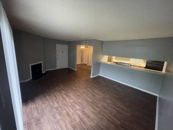 $1,165 / 2br - 1135ft2 - WHY WAIT!   LEASE TODAY (Chattanooga)63993079860738123