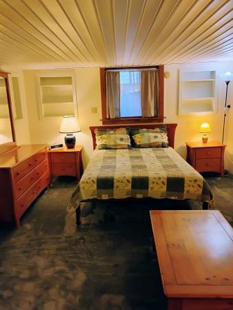 Huge furnished room in shared house perfect for young professional! 1