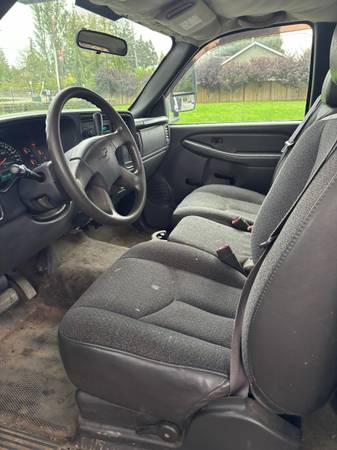 2007 Chevy Silverado - $9,500 (LYNNWOOD)63617898828417122