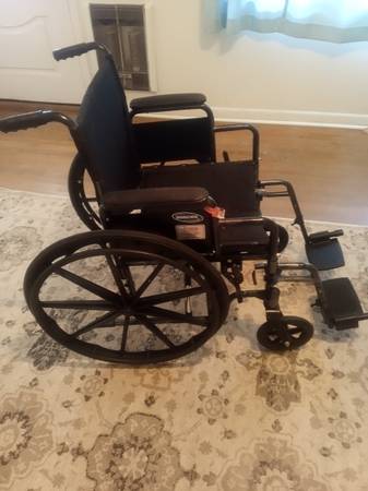 Silla de ruedas Invacare - $60 (Ariton)63442187021571120