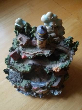 Lighthouse fountain #2 - Very detailed and colorful 1