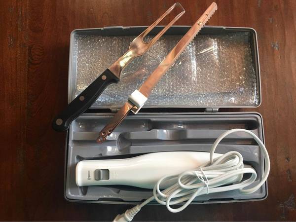Hamilton Beach 74250 Carve 'n Set Electric Knife with Case 1
