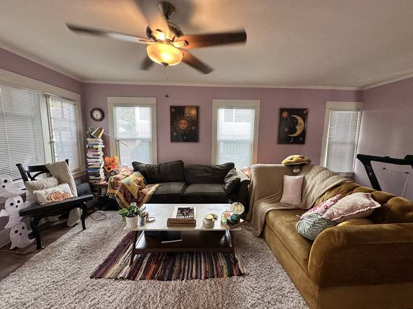 $1,145 / 3br - Room available! Cozy house in Hollywood w/ 2 young professionals! (Hollywood)63840110878211123