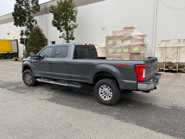 2017 Ford F350xlt fx4 Crew Cab $40,000 OBO - $40,000 (Tacoma)63623589667971122