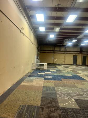 $2,700 COMMERICIAL OFFICE SPACE FOR RENT (RALSTON)64020843522434123
