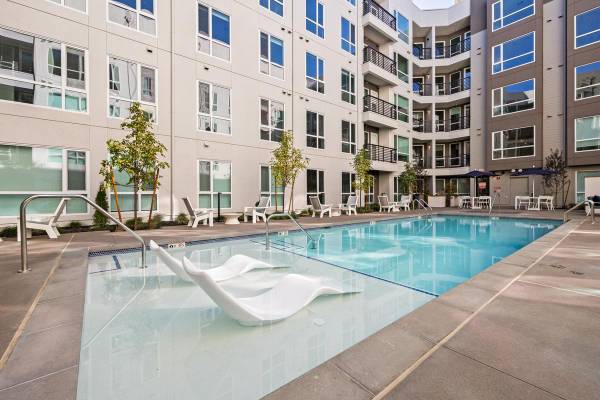 $3,205 / 2br - 1283ft2 - Ballpark Is Now Offering Two Months Free- Call Today (Downtown Reno, River Walk)63682273144193120