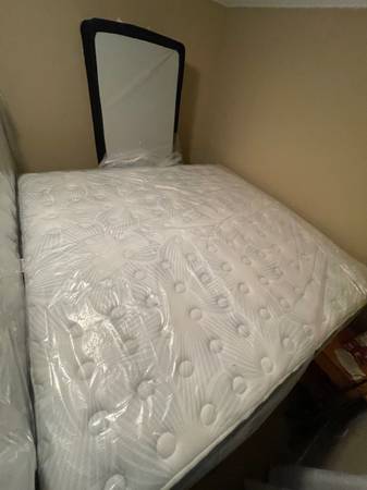 King mattress, split box spring and frame 1