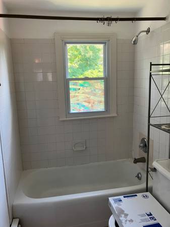 $1,800 / 1br - Un dormitorio, un baño, segundo piso (Langhorne)63666782417795124