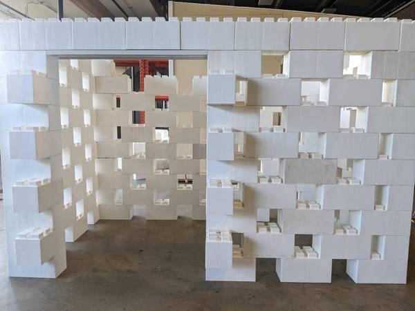 Giant legos!  Everblocks build forts, cubicles, playhouse, walls 1