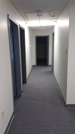 $1,600 / 1200ft2 - Office Building Suite w/Receptionist area, All Utilities and WiFi included! (Baton Rouge)63655169804161123