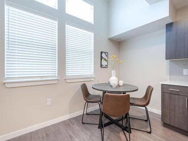 $1,449 / 1br - 630ft2 - Our Urban 1-bedroom homes will WOW you. Stop in TODAY! (Fisher's Landing)63831607464835120