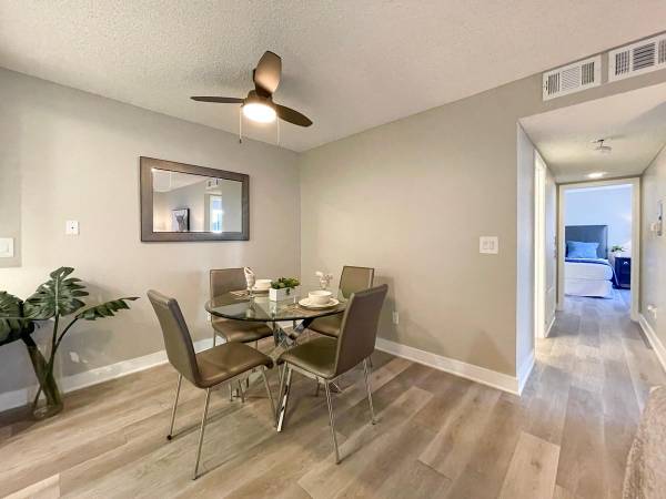 $1,665 / 1br - Accent Wall Paint Available, Private Balcony or Spacious Patio (San Bernardino, CA)64028082366081123