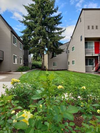 $1,499 / 3br - 850ft2 - 💎 Gema Escondida Cerca de Café y Comida – ¡Alquiler Gratis También! ¡Vamos allá! 🏃‍♀️ (2600 T St, Vancouver, WA)63831771937409121