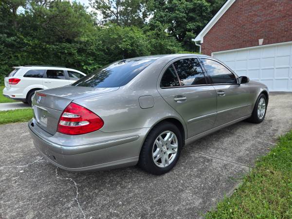 2004 Mercedes Benz E class2004 Mercedes Benz E class - $2,900 (Acworth)63620699802627122