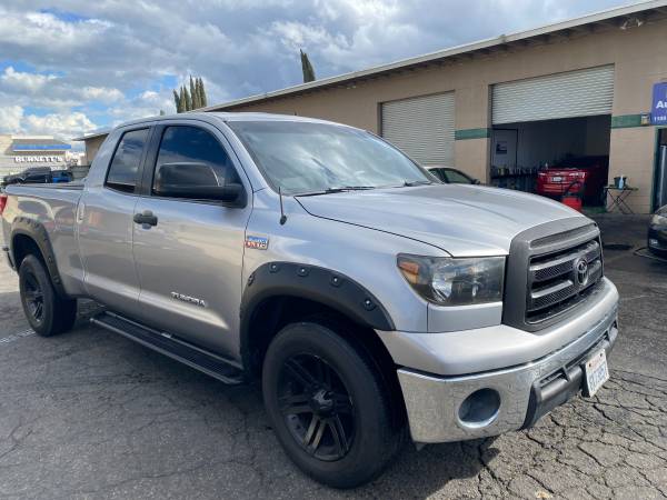 2010 TOYOTA TUNDRA DOUBLE CAB 2WD, 5.7, SIX PASSENGER. CLEAN TITLE 1