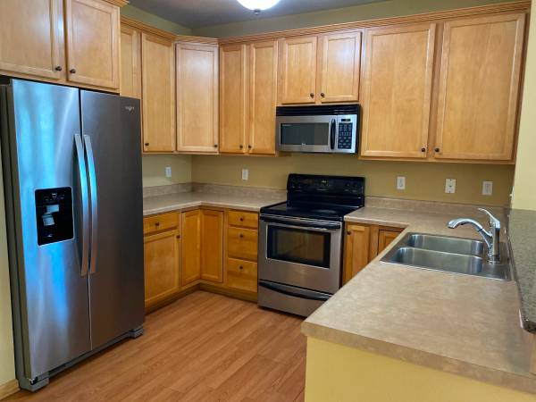 2425 Aspen Rd. #204 - Available October 1st, 2026 1