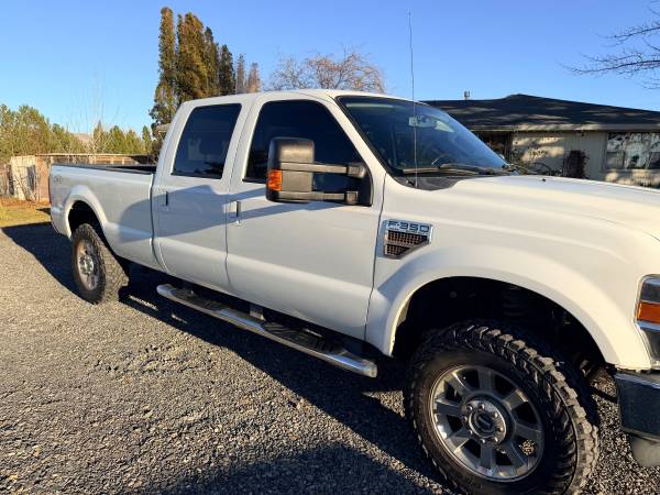 2010 Ford F350 Lariat Crew Cab 1