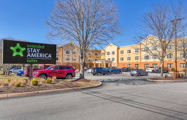 $807 Great rates for all your lodging needs! (Warwick)64002827844353120