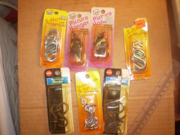 Hooks 7 PACKS IN LOT VINTAGE NEW 1