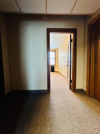 $315 / 127ft2 - 3rd Floor Commercial Office Space AVAILABLE NOW! (Wenatchee)63654904341889122