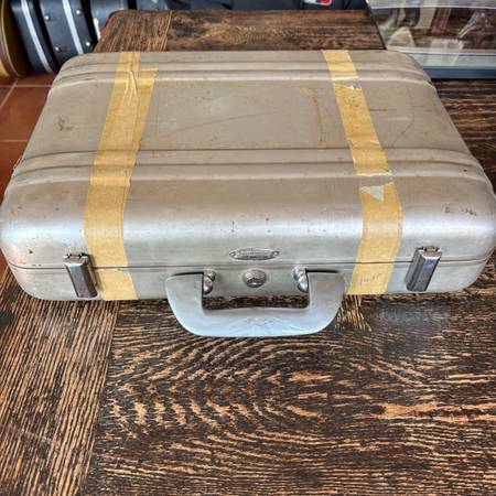 Vintage Pre-1952 HALLIBURTON Attache Case - $75 (Easton)