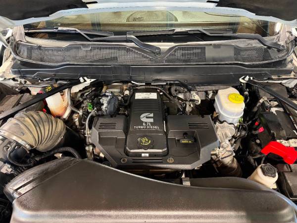 2024 RAM Laramie 4dr Mega - Photo 7