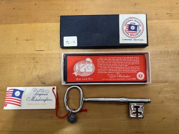Vintage Virginia Metalcrafters Bicentennial Rim Lock Key 1