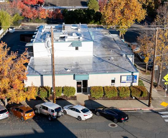 $1,576 / 1370ft2 - Consultorio Médico en el Centro de Redding (Redding, CA)63972382045699120