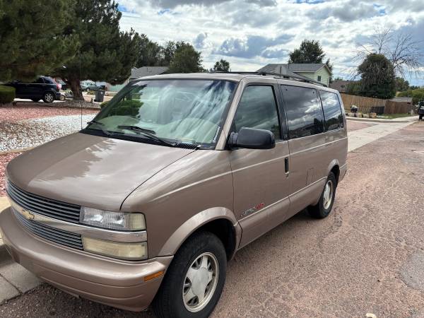 2000 Chevy Astro van AWD 4x4 1