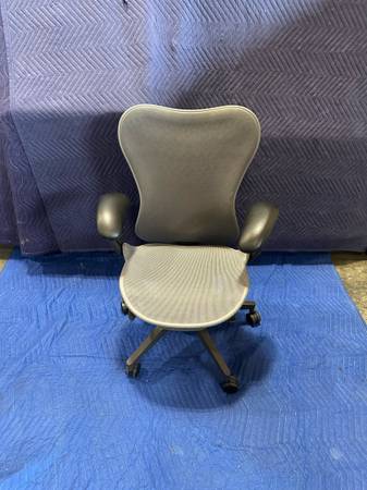 Fully loaded Herman Miller Mirra 2 Chairs!! We Have Multiple Available! We Also - $400 (Southcenter)63471454945665120