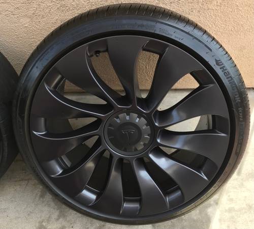 Tesla Model Y Uberturbine 21” Hankook ION EVO AS suv wheel 1