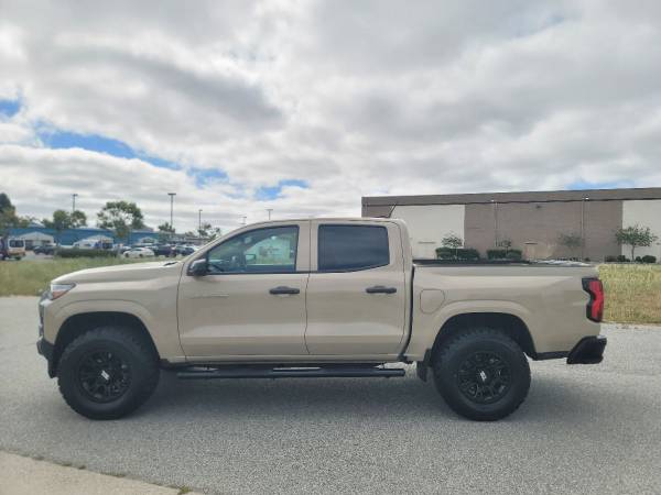2024 Chevrolet Colorado 2WD WT - Photo 4