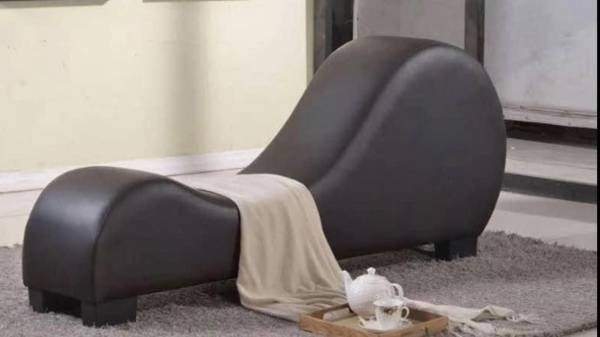 Yoga Chaise Lounger / Silla de masaje / Tantra - $120 (Houston)62920221249795122