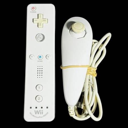 2 Wii controllers 1