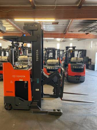 2019 Toyota 9BRU18 Reach Truck Forklift 1