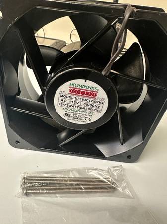 MECHATRONICS FAN Model: UF18JC12 1
