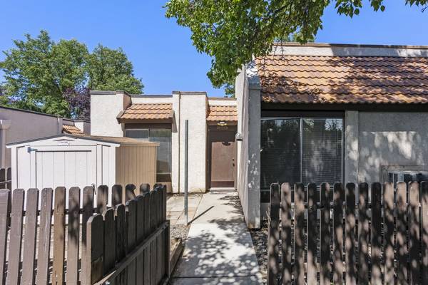$188,900 / 1br - 630ft2 - MOVE IN READY ONE STORY CONDO (Sparks)63992635801858123