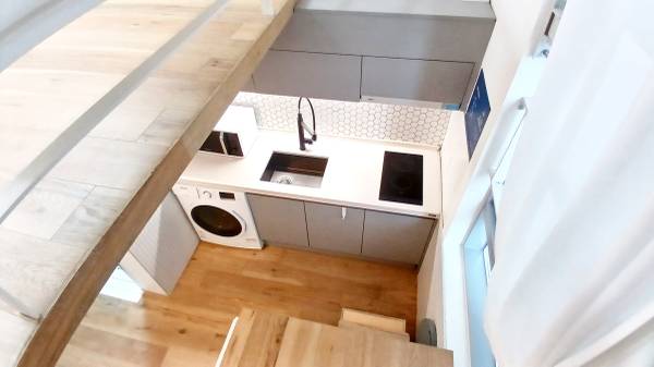 Sinchon, Loft studio with a high-ceiling near Yonsei, Ewha, Sogang Uni 1