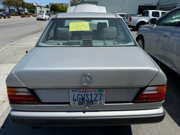 1986 mercedes 300E - $14,900 (Redwood City)63624095174145124