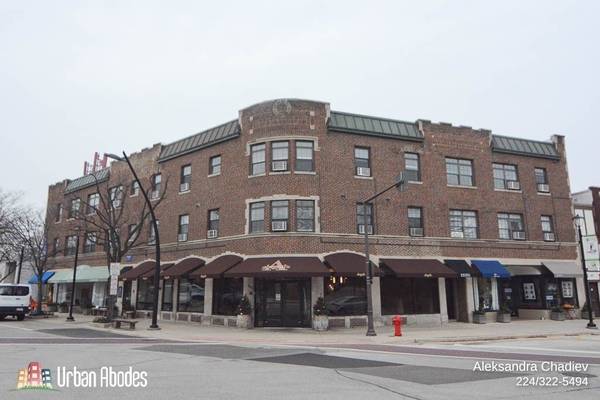 $1,895 / 1br - 700ft2 - Epic 1 Bedroom, 1 Bath in Highland Park, Available: 10/1/2025 (Highland Park)63899122579715120