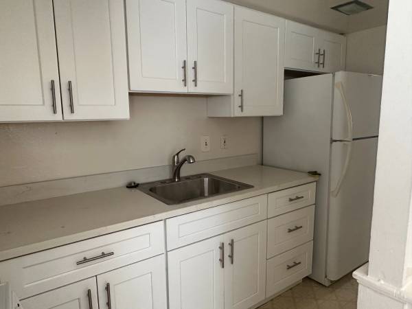 $1,950 / 1br - Small and Cute 1bedroom 1 bath duplex in the heart of Lafayette (lafayette / orinda / moraga)63873333857027122